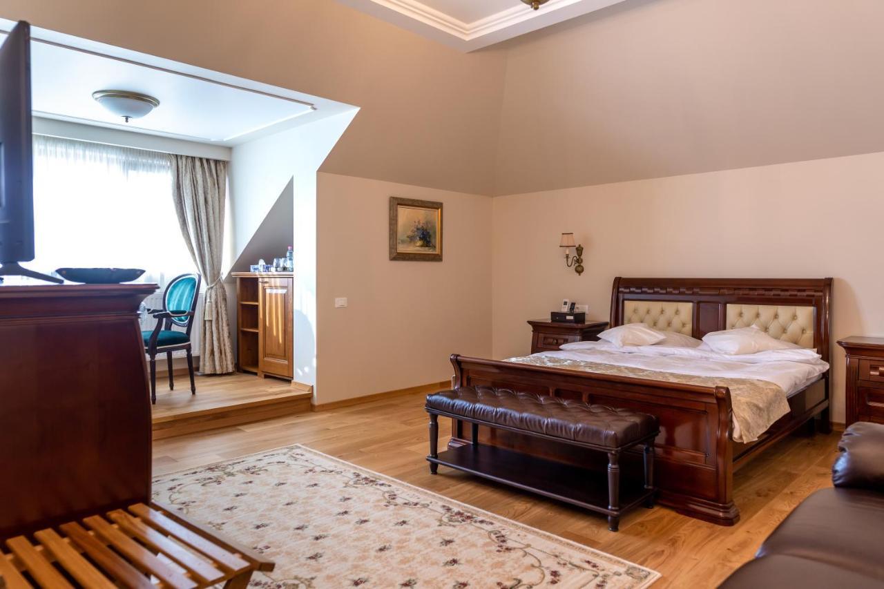Conacul Cornu 1945 Hotell Cornu de Jos Eksteriør bilde